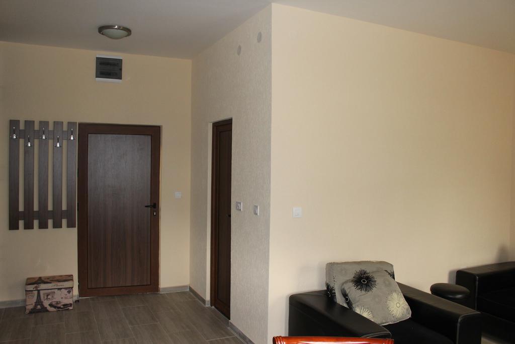 Guesthouse Eko Piva 普卢日内 外观 照片