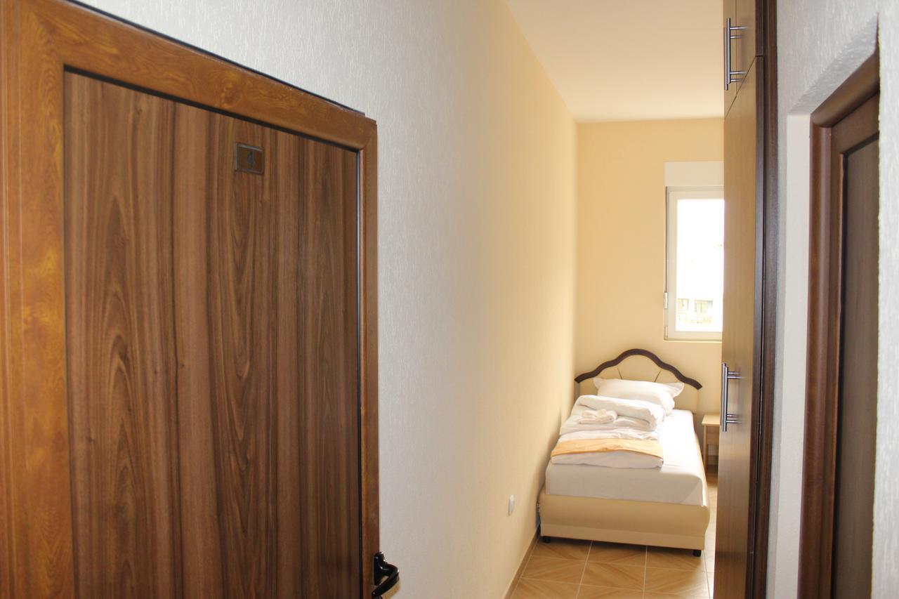 Guesthouse Eko Piva 普卢日内 外观 照片